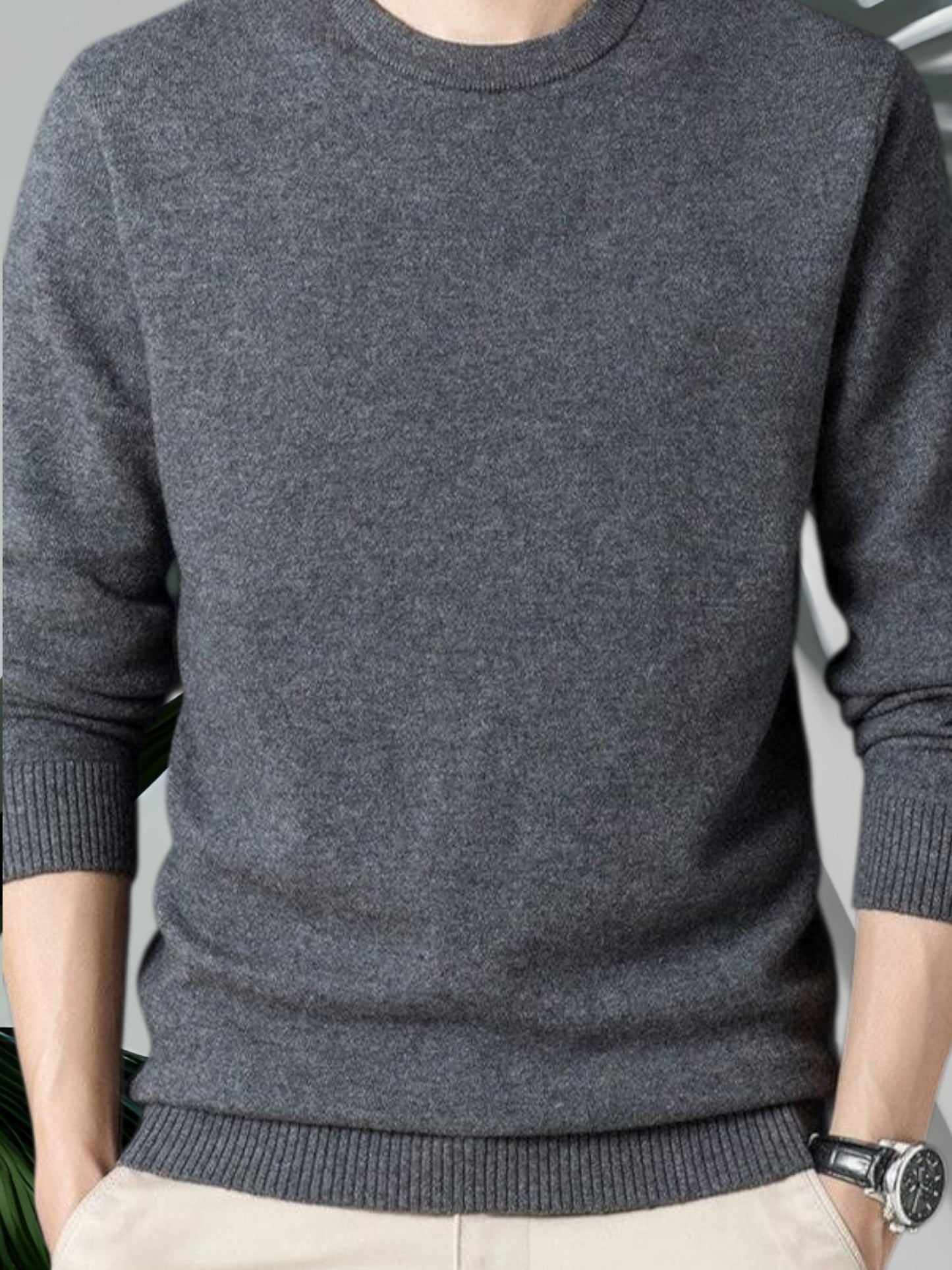 Max | Luxurious Men's Cashmere Pullover Sweater with Classic Design and Long Sleeves | Gray
