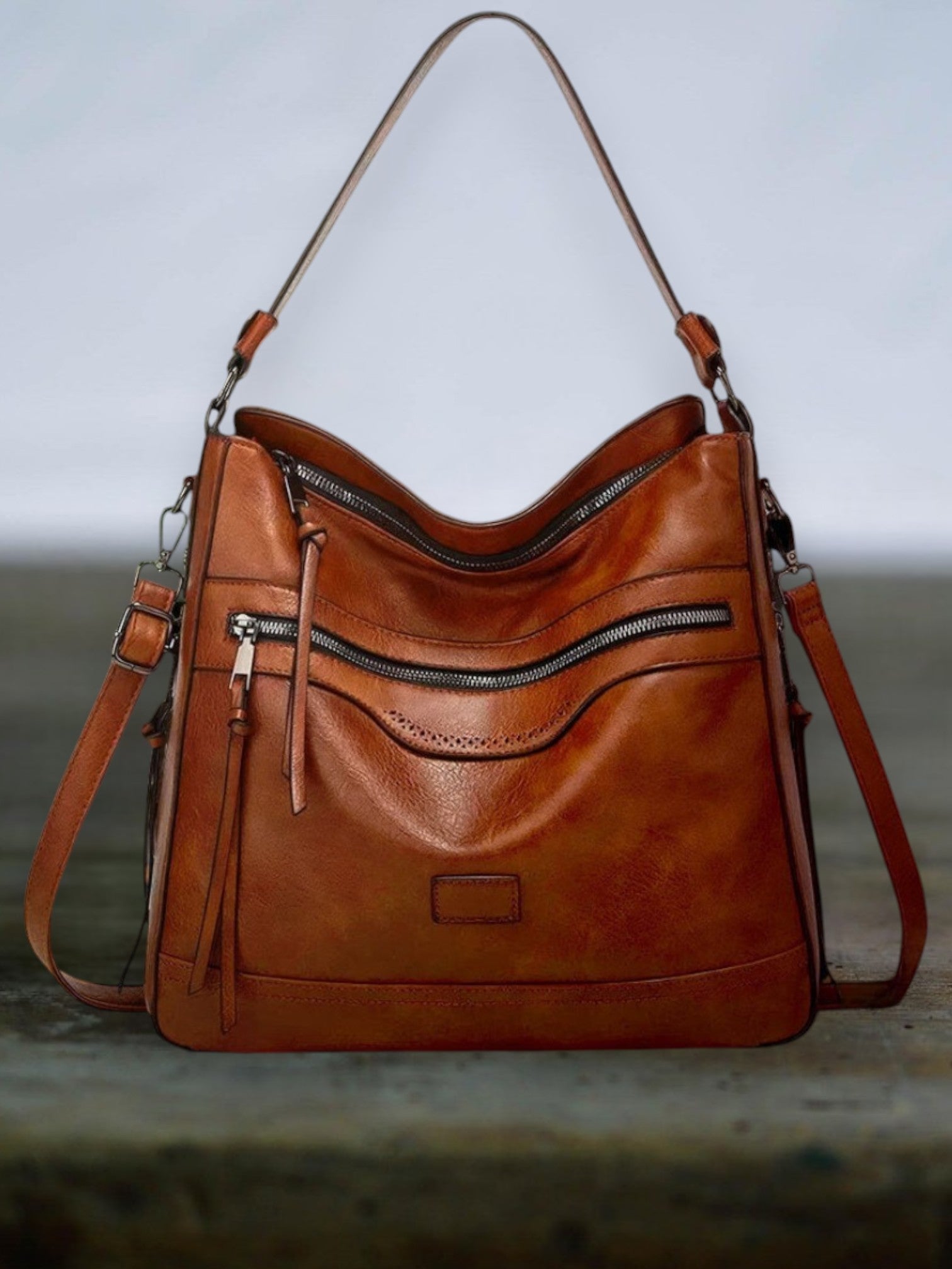 Muriel | Vintage-Charm Leather Shoulder Bag with Spacious Design | Brown 3